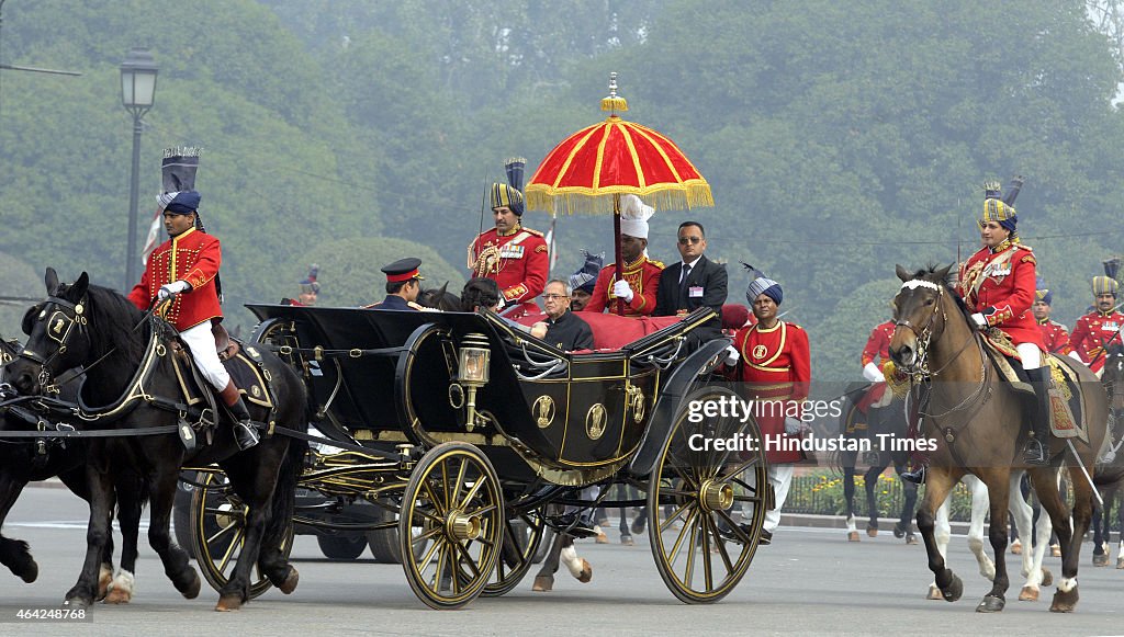 President Pranab Mukherjee Going To Parliament On Tradition Horse Carriage