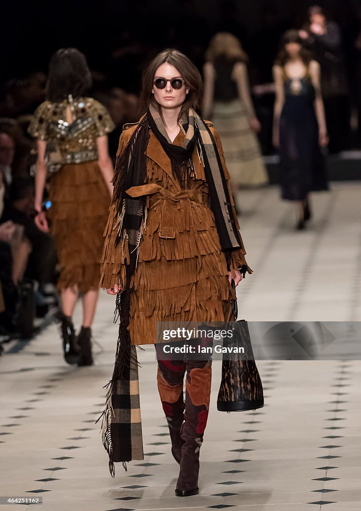 Burberry Prorsum - Runway - LFW FW15