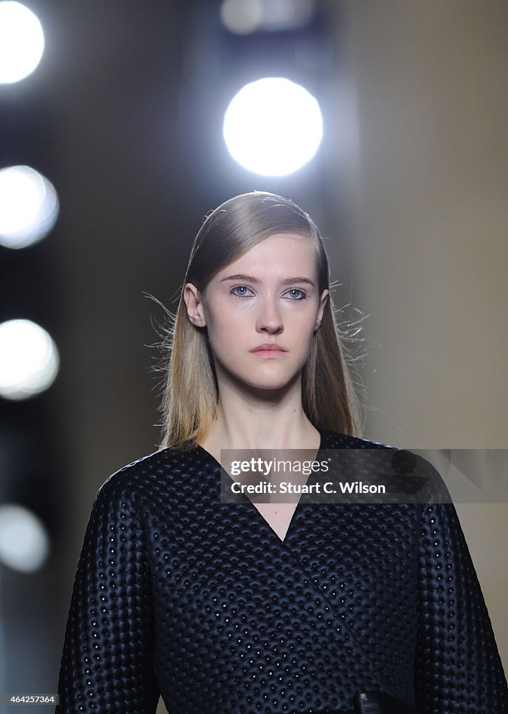 OSMAN - Runway - LFW FW15