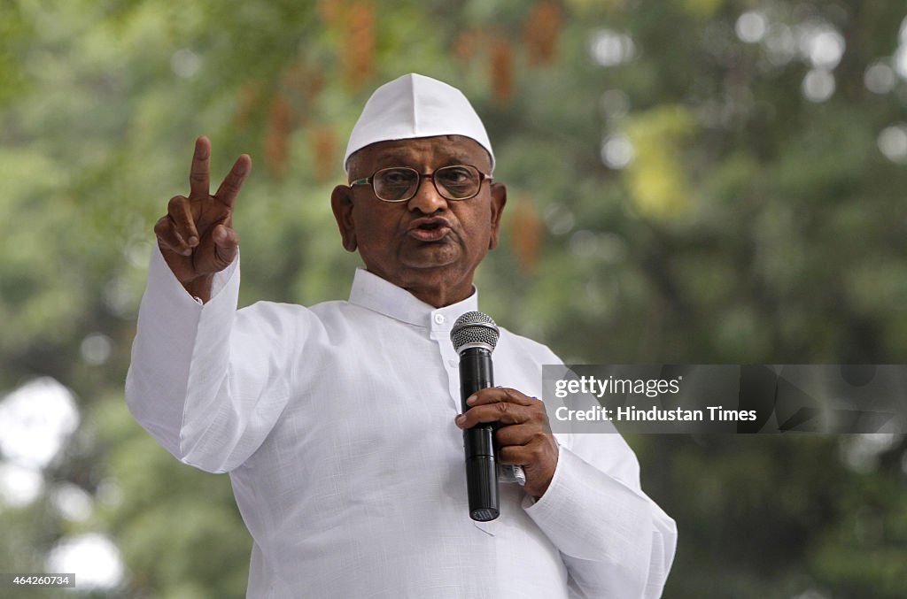 Anna Hazare Launches Agitation In Delhi Against Land Ordinance