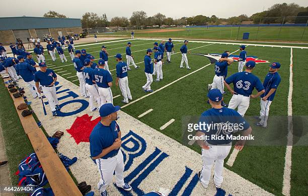 Pitchers and catchers arrive at the practice facility to open the Toronto Blue Jays 2015 spring training session. Photos from February 23, 2015.