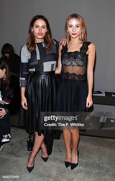 Atlanta De Cadenet and Harley Viera Newton attend the Christopher Kane show during London Fashion Week Fall/Winter 2015/16 at Tate Modern on February...