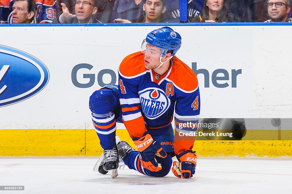 Vancouver Canucks v Edmonton Oilers