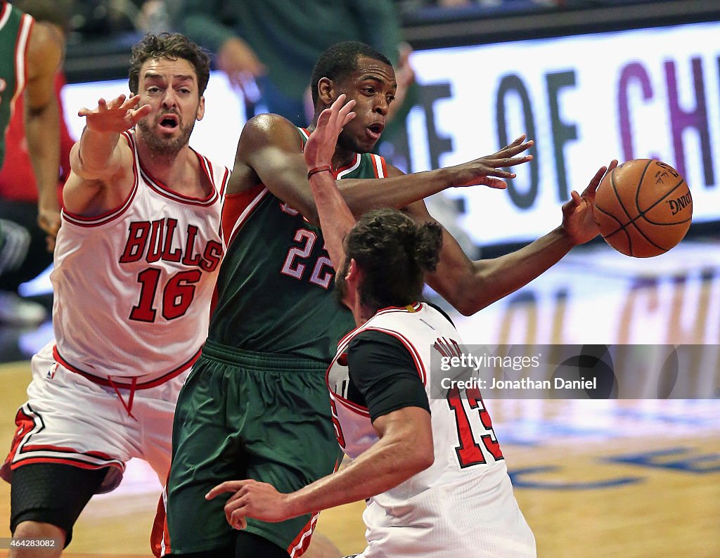 Milwaukee Bucks v Chicago Bulls