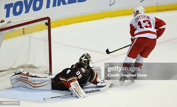 Datsyuk 317 Pavel Datsyuk Shootout Stock Photos, High-Res Pictures, and Images ...