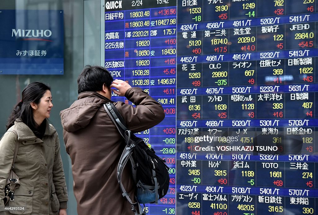 JAPAN-ECONOMY-FINANCE-STOCKS