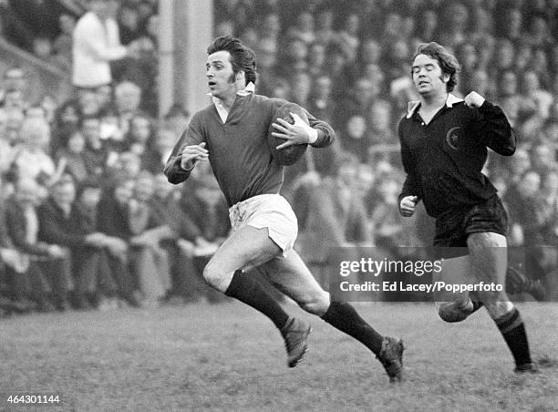 Barry Corless Rugby Barry John Rugby Photos and Premium High Res Pictures - Getty Images