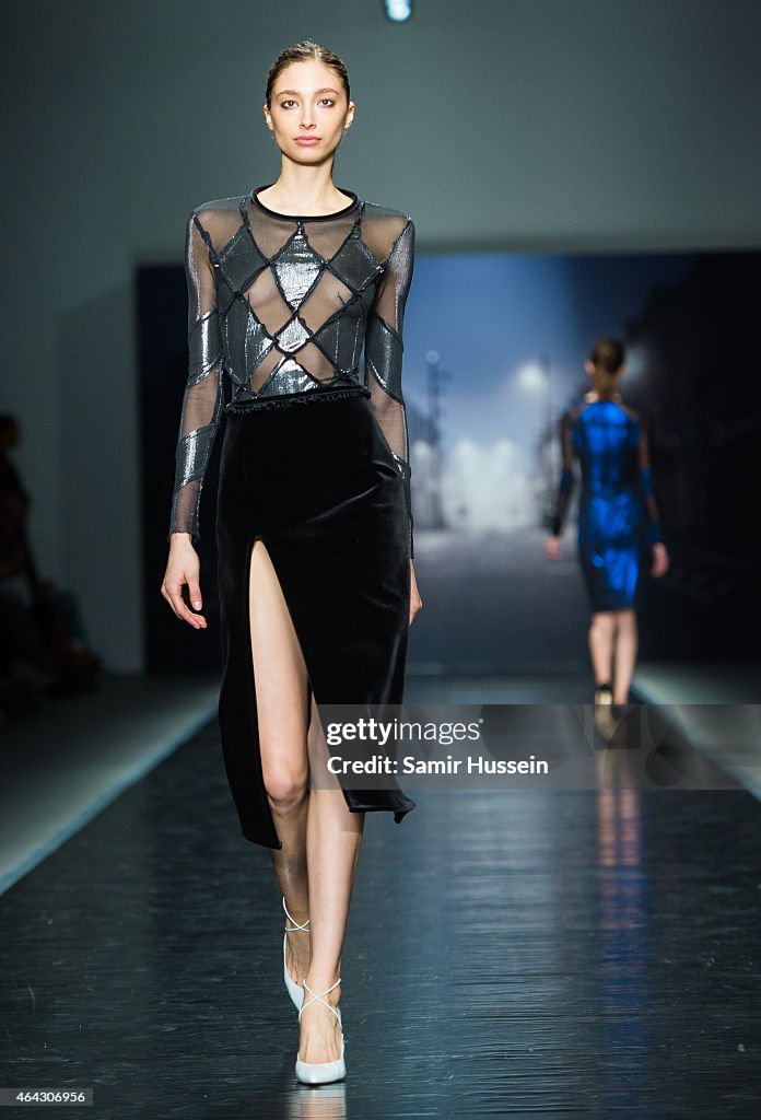 Emilio De La Morena - Runway - LFW FW15