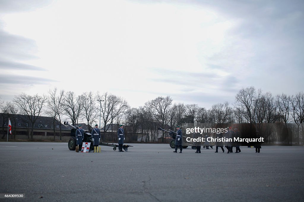 President Gauck Visits Bundeswehr Honour Guard