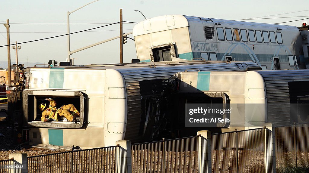 At least 30 Injured As California Commuter Train Strikes Tractor Trailer