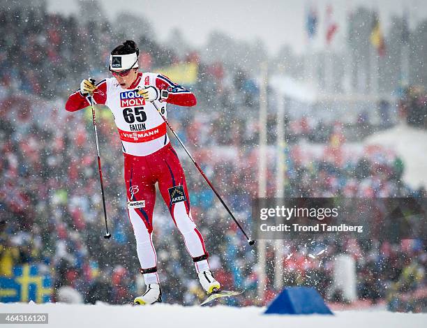 Marit Bjoergen of Norway competes at the Ladies 10.0 km Individual Free during the World Championship Cross Country on February 24, 2015 in Falun,...