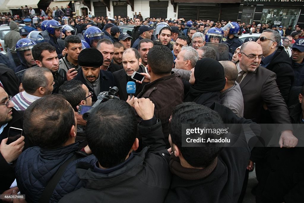 Algerians demonstrate against shale gas exploitation in the country