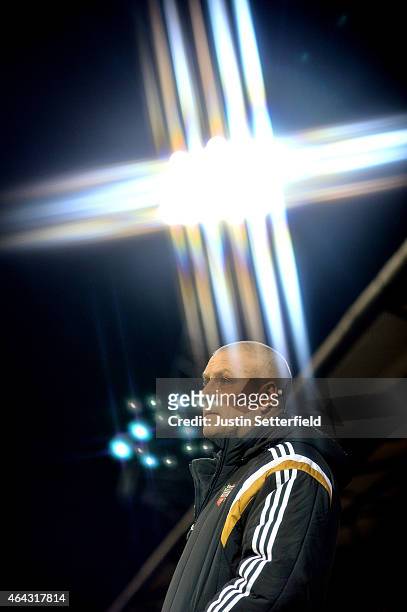 Mark Warburton the manager of Brentford looks on prior to kickoff during the Sky Bet Championship match between Brentford and Blackpool at Griffin...