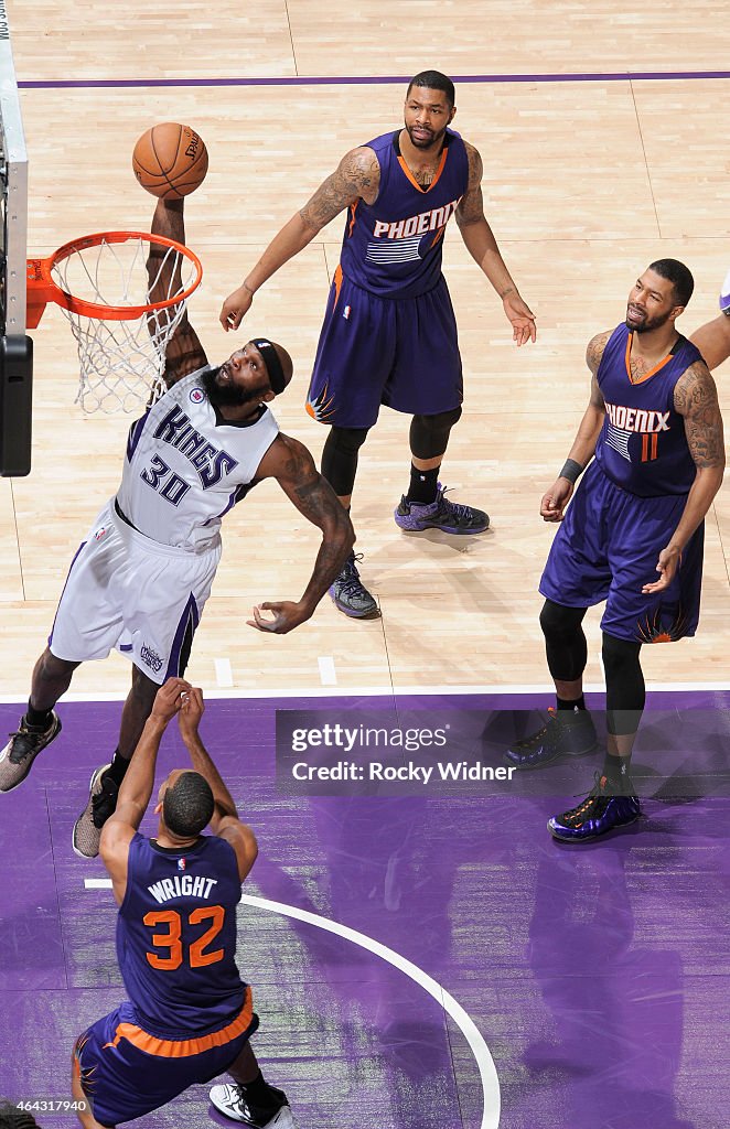 Phoenix Suns v Sacramento Kings