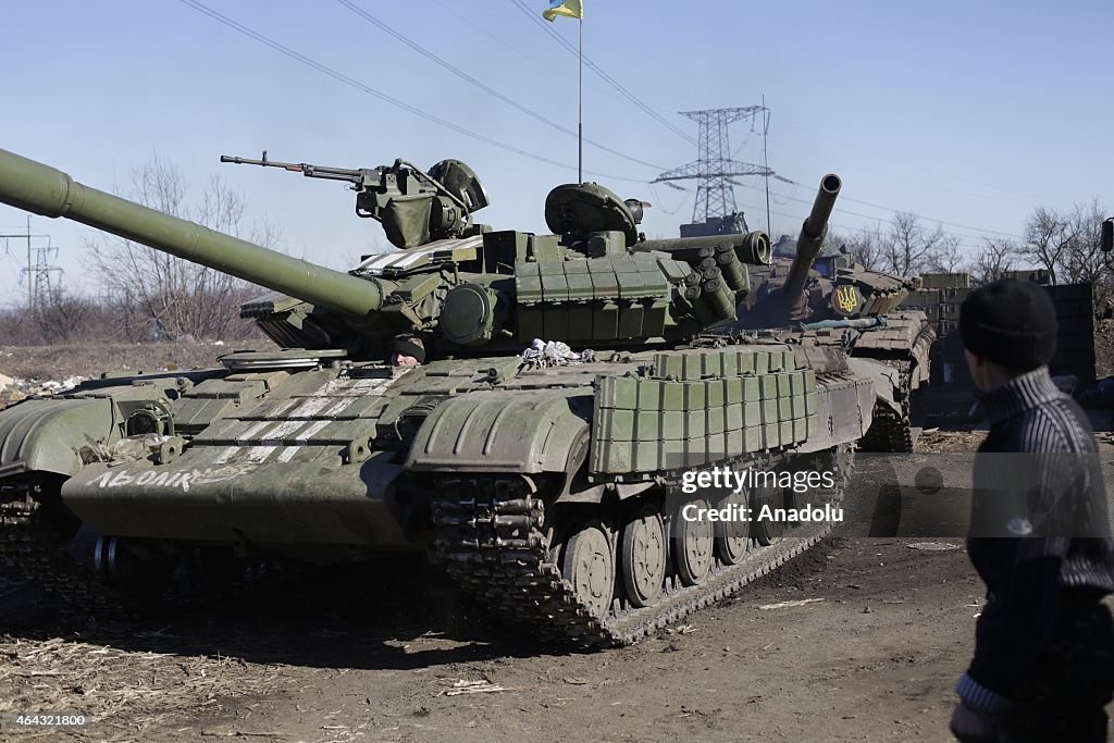 Ukrainian soldiers deploy in rebel-held cities