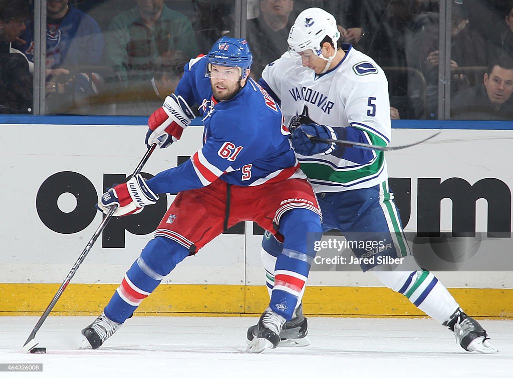 Vancouver Canucks v New York Rangers