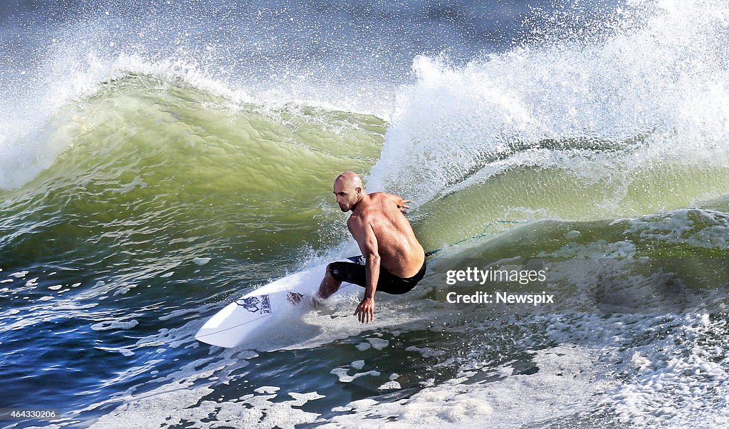 Kelly Slater Surfs At Snapper Rocks