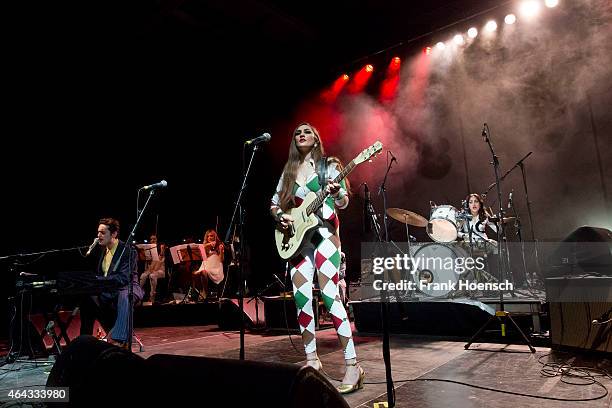 Singer Lewis Durham, Kitty Durham abd Daisy Durham of the British band Kitty, Daisy and Lewis perform live during a concert at the Columbiahalle on...