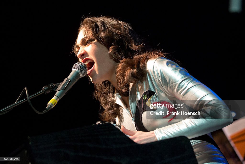 Kitty, Daisy and Lewis Perform In Berlin