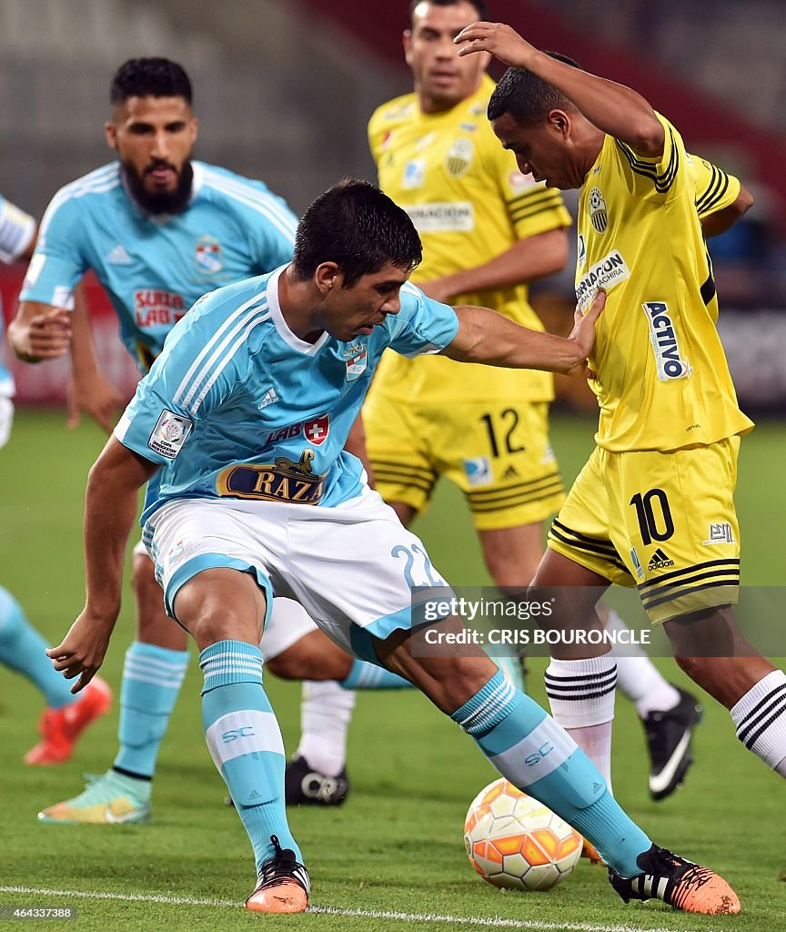 FBL-LIBERTADORES-CRISTAL-TACHIRA