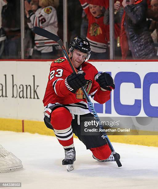 Kris Versteeg of the Chicago Blackhawks celebrates his second period goal against the Florida Panthers at the United Center on February 24, 2015 in...