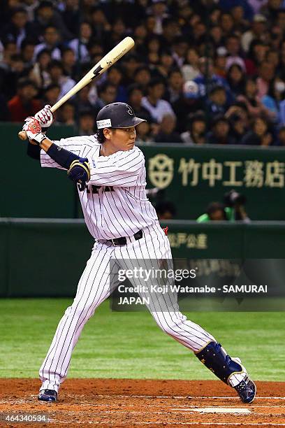 Hayato Sakamoto of Samurai Japan bats during the game three of Samurai Japan and MLB All Stars at Tokyo Dome on November 15, 2014 in Tokyo, Japan.