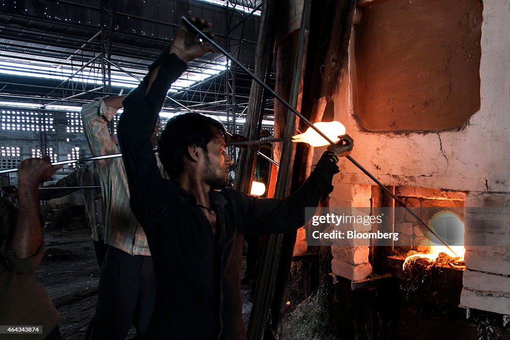 Glass Production Ahead Of Modi's First Full Year Budget As He Looks To Lure Manufacturers