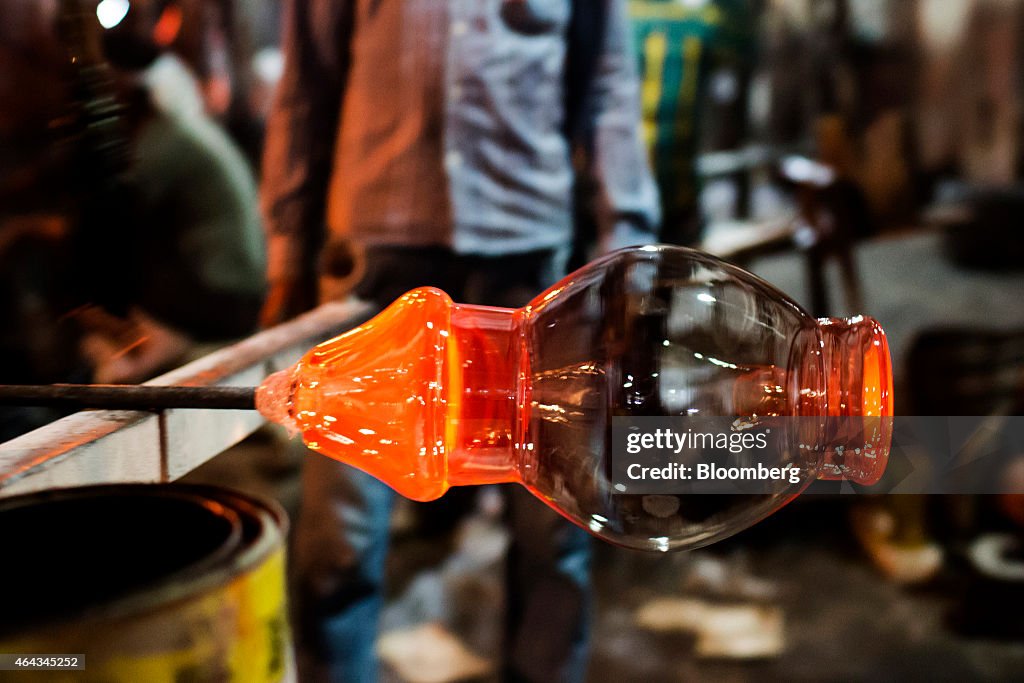 Glass Production Ahead Of Modi's First Full Year Budget As He Looks To Lure Manufacturers
