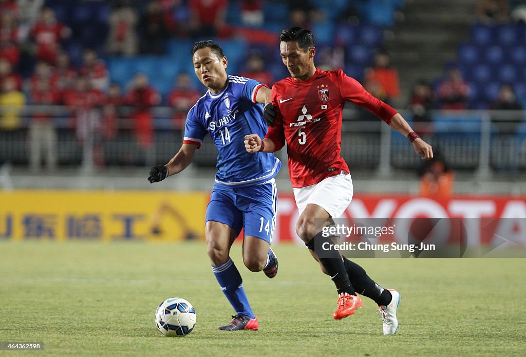 Suwon Samsung FC v Urawa Red Diamonds    - AFC Champions League Group G