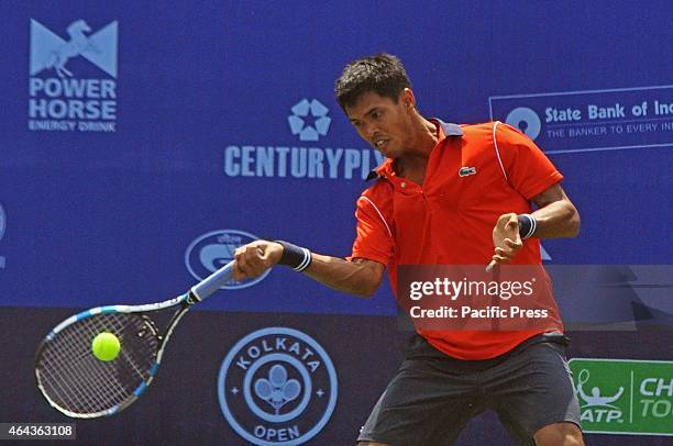 Indian tennis player, Somdev Devvarman in action against Spanish Tennis Player Enrique Lopez-Perez during the Emami Kolkata Open 2015 - ATP...