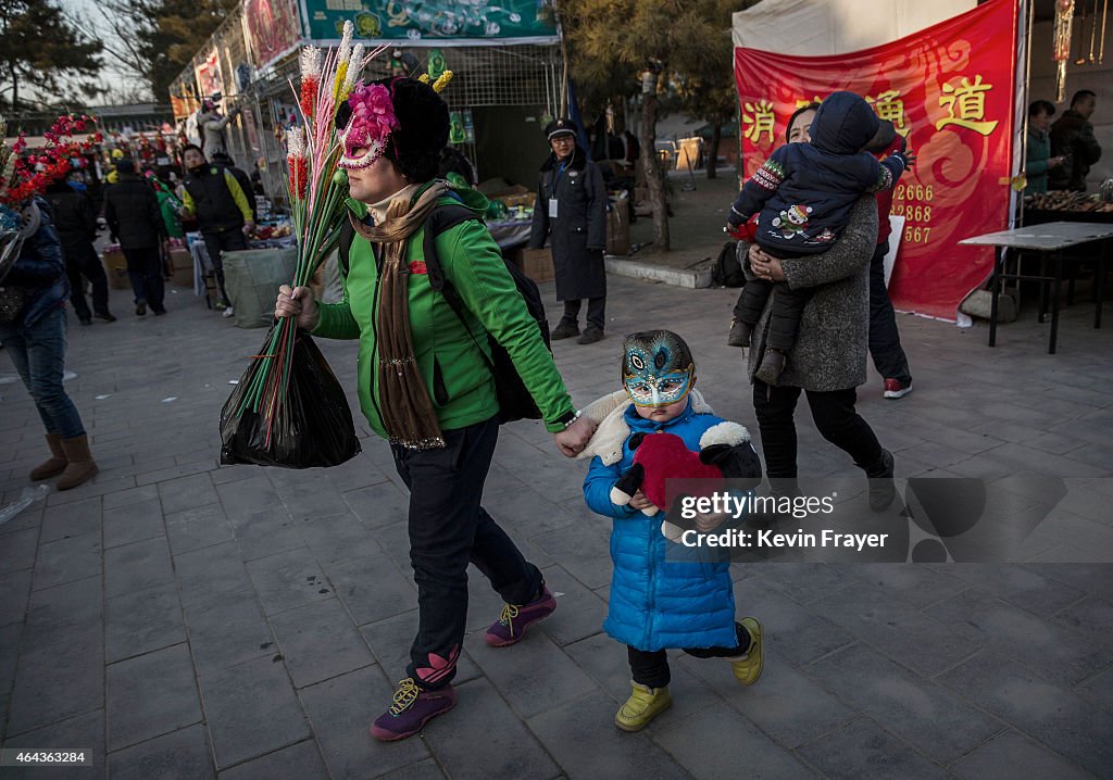 People Celebrate the Spring Festival in China