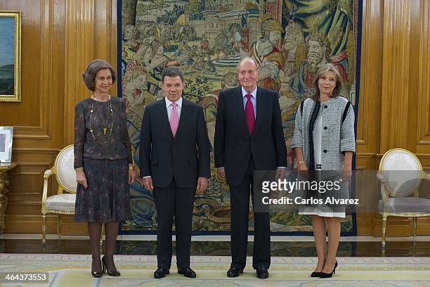 King Juan Carlos of Spain and Queen Sofia of Spain receive Colombia's President Juan Manuel Santos Calderon and wife Maria Clemencia Rodriguez de...