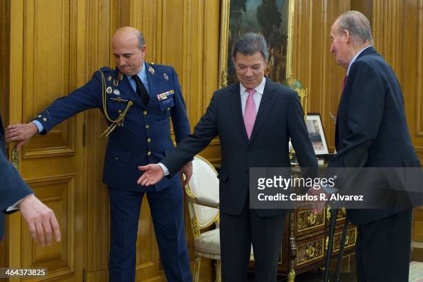 Nicolas Murga Mendoza, Colombia's President Juan Manuel Santos Calderon and King Juan Carlos of Spain at the Zarzuela Palace on January 22, 2014 in...