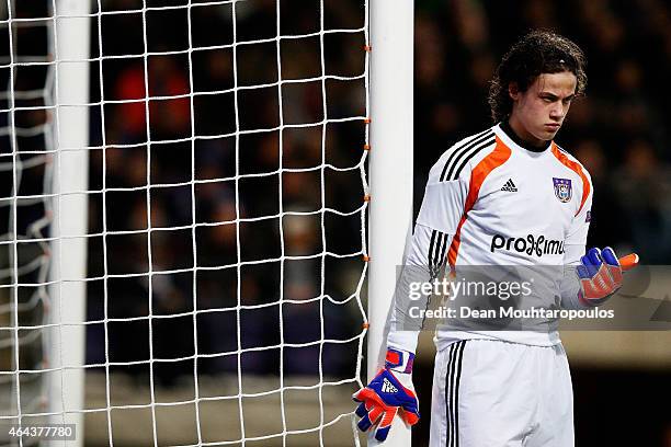 Goalkeeper, Mile Svilar of Anderlecht in action during the UEFA Youth League Round of 16 match between RSC Anderlecht and FC Barcelona held at at...