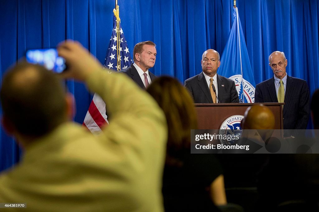 Jeh Johnson Speaks On Department Of Homeland Security Funding With Former DHS Secretaries