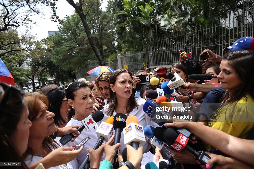 Demonstration in Caracas after 14 year-old killed during anti-government protest