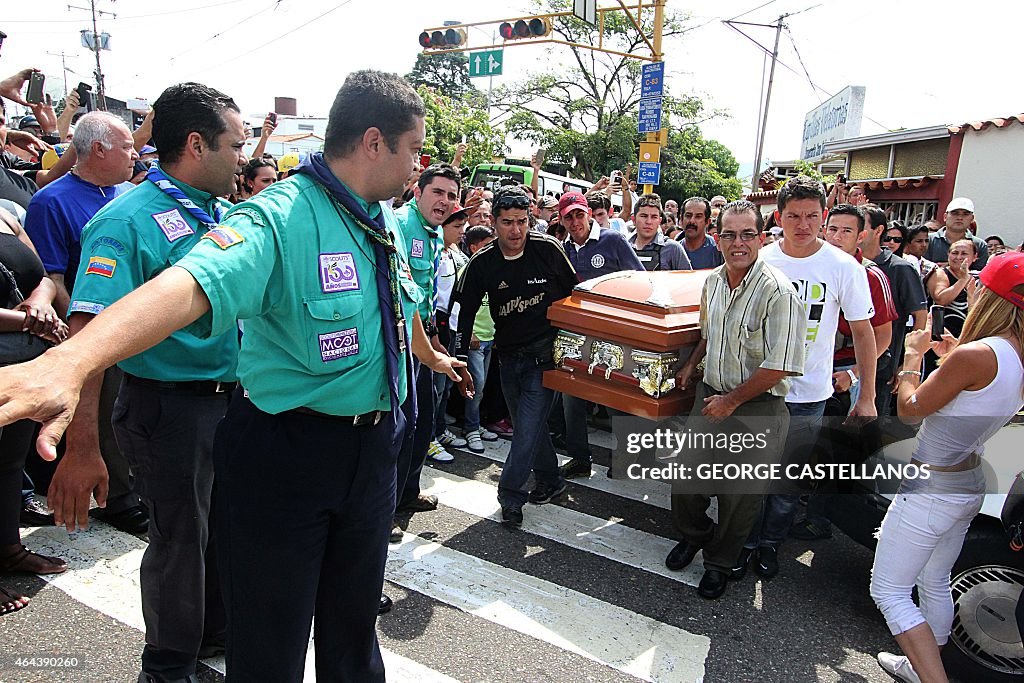 VENEZUELA-VIOLENCE-STUDENT-FUNERAL