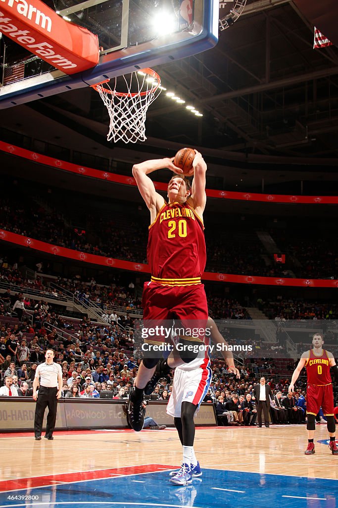 Cleveland Cavaliers v Detroit Pistons