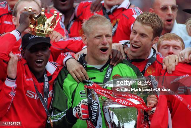 May 1999 - Carling Premiership - Manchester United v Tottenham Hotspur - The Manchester United team celebrate as Champions of England with the...