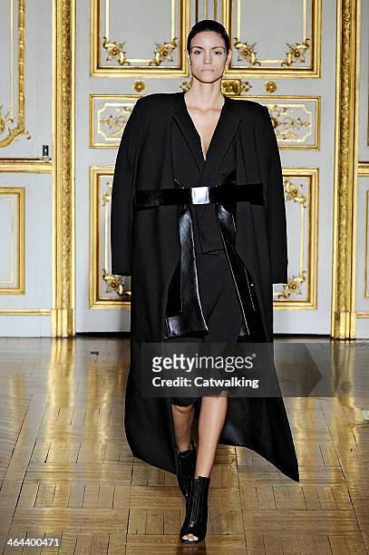Model walks the runway at the Rad Hourani Spring Summer 2014 fashion show during Paris Haute Couture Fashion Week on January 22, 2014 in Paris,...