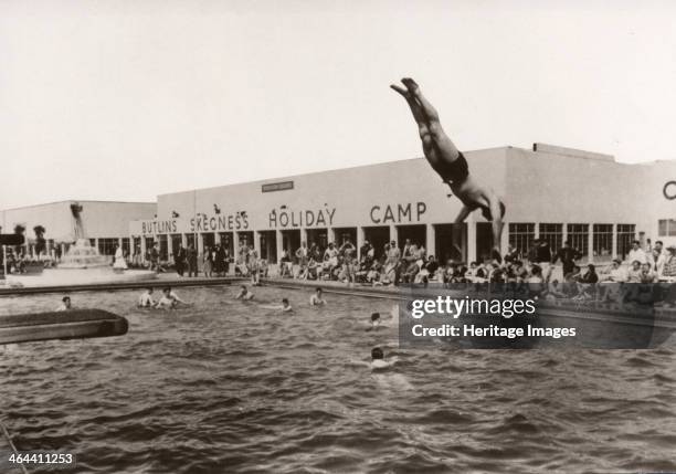 Open air swimming pool at Butlins, Skegness, 1936.