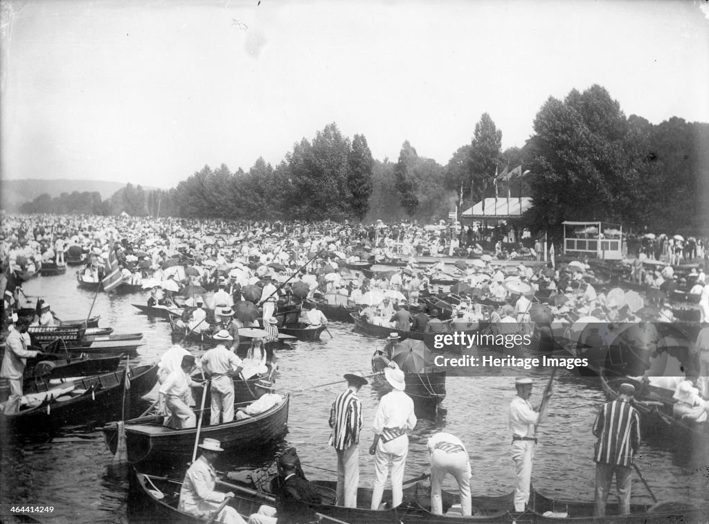 Boats on the River Thames during the Heney Regatta, Henley-on-Thames, Oxfordshire, c1860-c1922. Artist: Henry Taunt