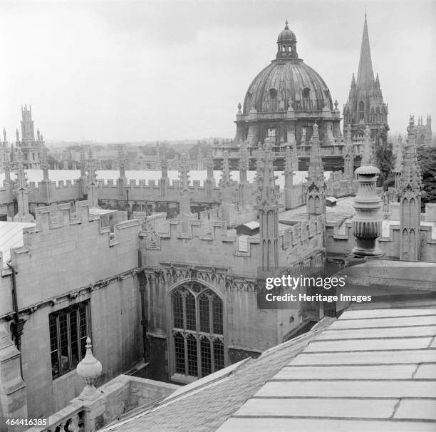 Oxford Rooftops Oxford University Photos and Premium High Res Pictures - Getty Images