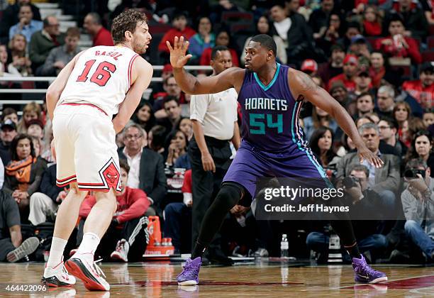 Pau Gasol of the Chicago Bulls handles the ball against Jason Maxiell of the Charlotte Hornets on February 25, 2015 at the United Center in Chicago,...