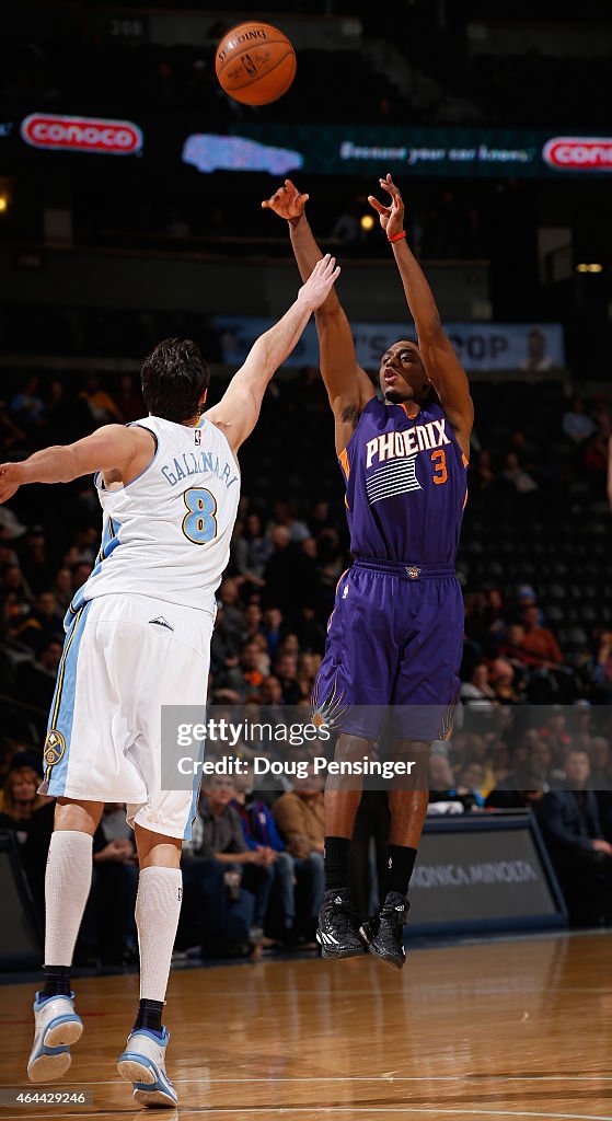 Phoenix Suns v Denver Nuggets