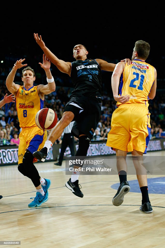 New Zealand v Adelaide - NBL Semi Final: Game 1