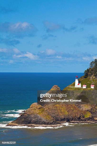 heceta head lighthouse - heceta head stock pictures, royalty-free photos & images