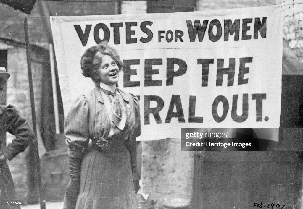 Gladice Keevil campaigning at the Manchester North West by-election, Lancashire, 1908.