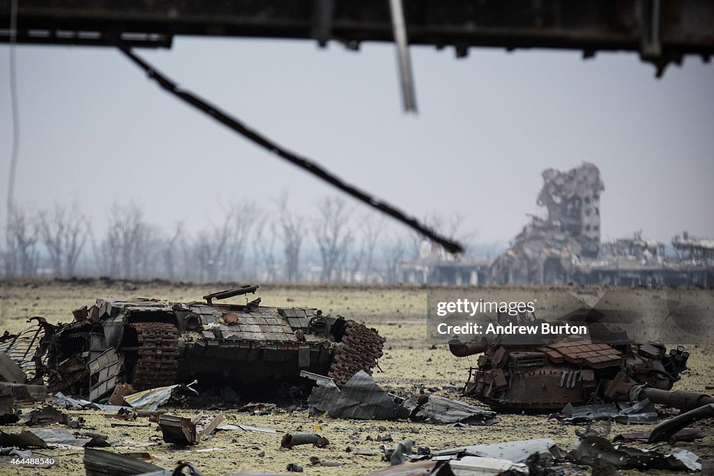 Conflict In Eastern Ukraine Takes Its Toll On Donetsk