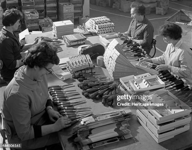 Packing chisels for dispatch, Footprint Tools, Sheffield, South Yorkshire, 1968.